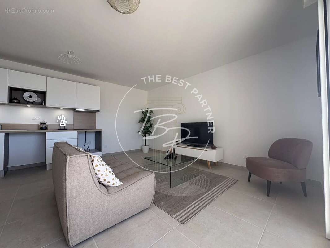 Appartement à SAUVIAN