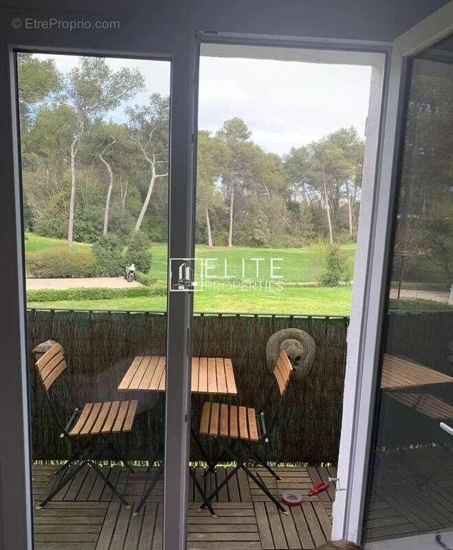 Appartement à MOUANS-SARTOUX