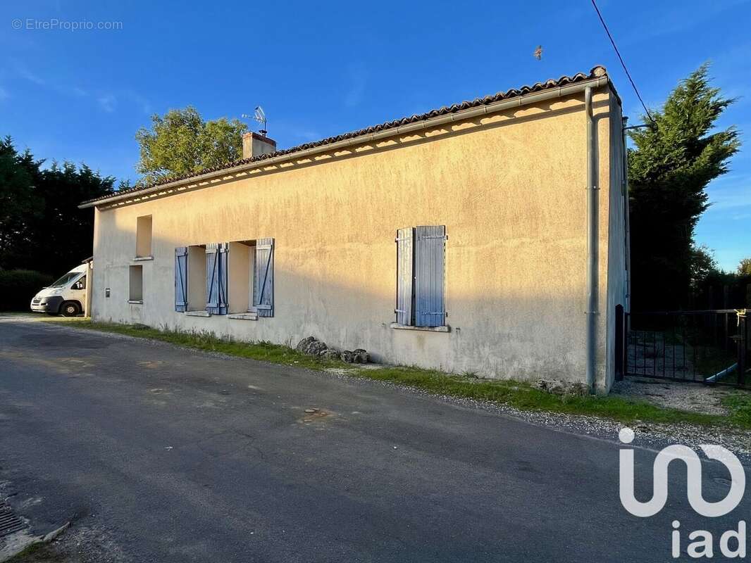 Photo 4 - Maison à SAINT-MAURICE-LA-CLOUERE