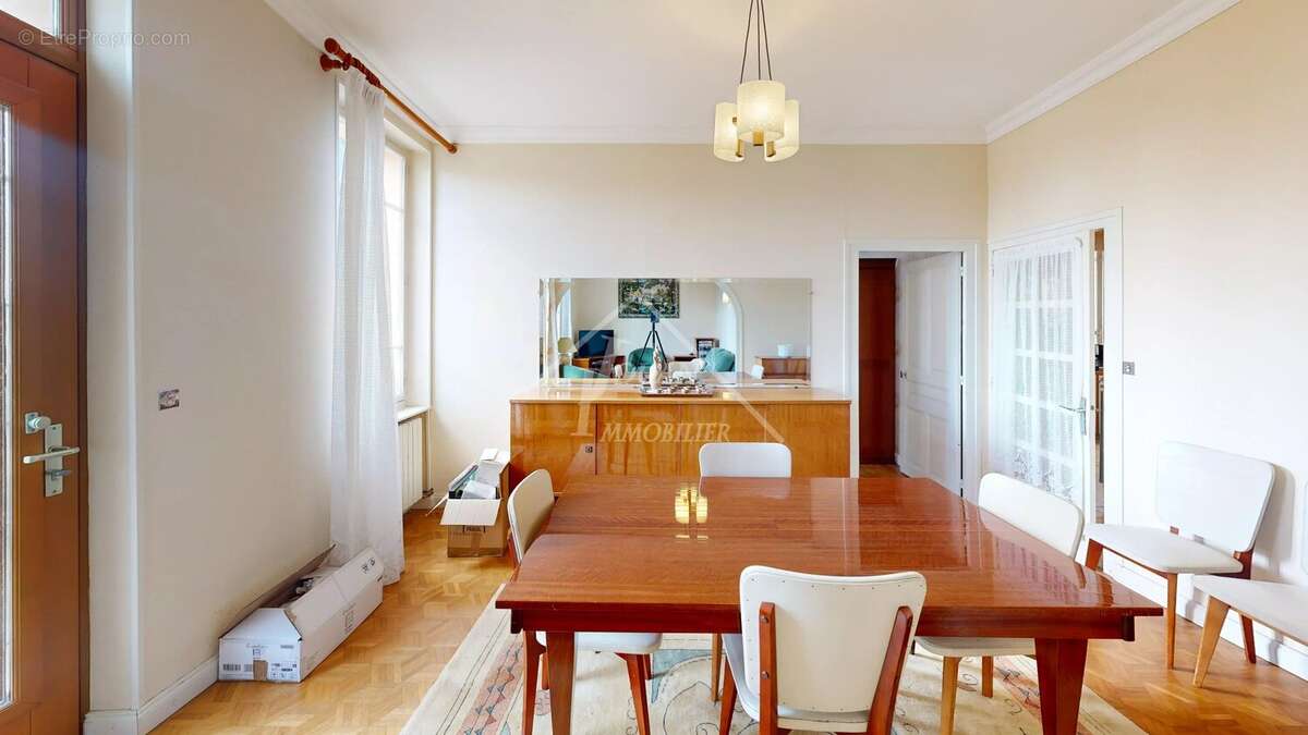 Maison à SALIGNY-SUR-ROUDON