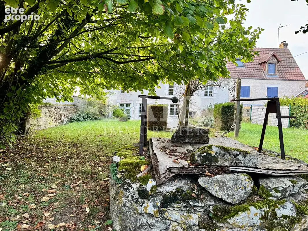 Maison en pierre  avec tour du XVIII -ème siècle - photo 14