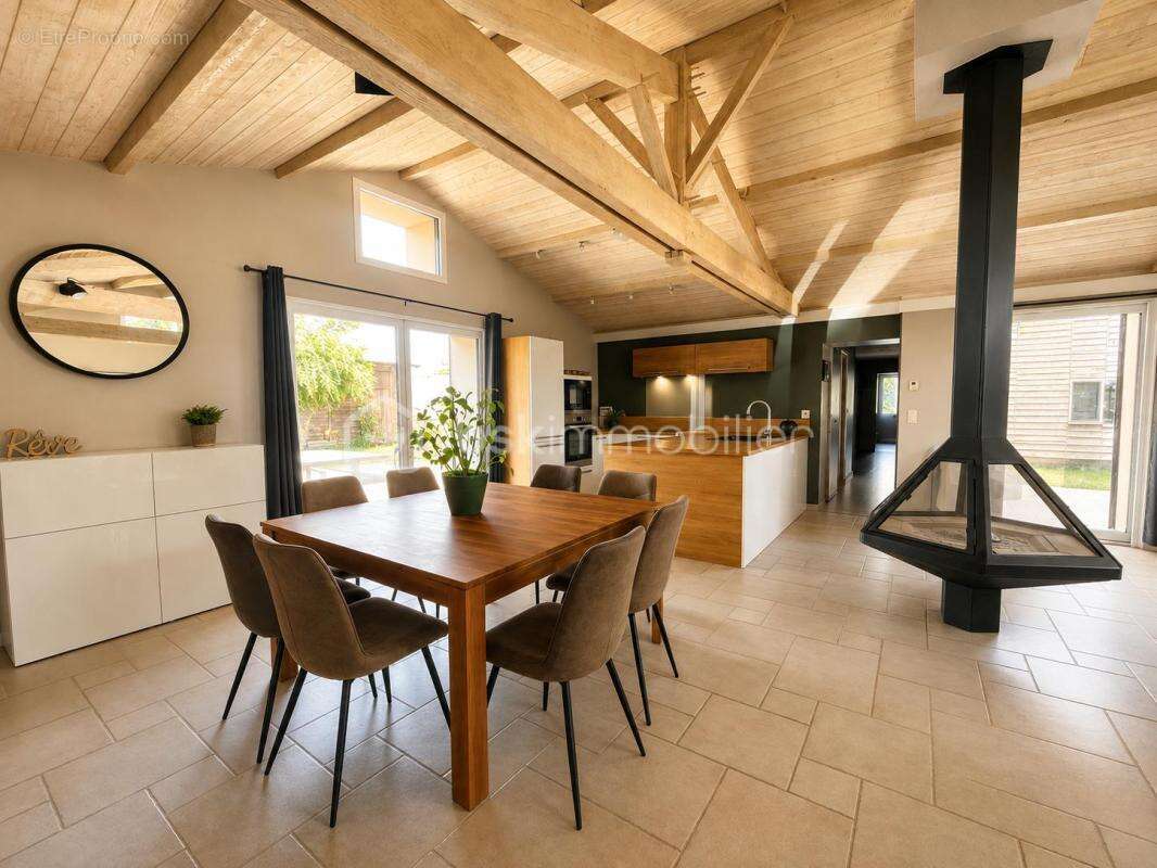 Maison de caractère rénovée – 180 m² – Piscine chauffée & Pool House - photo 3