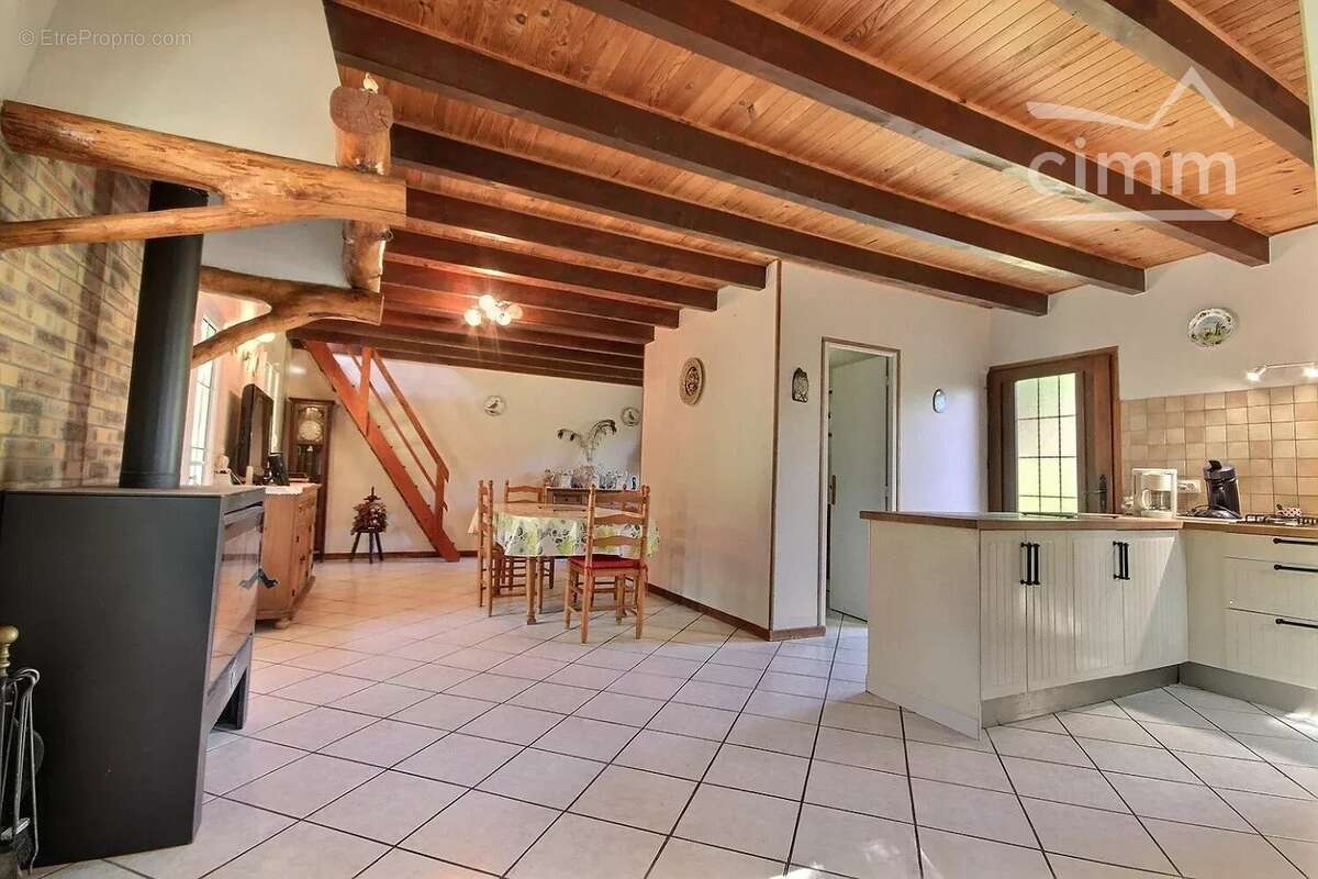 La combe de lancey - maison individuelle type t3+c - photo 5