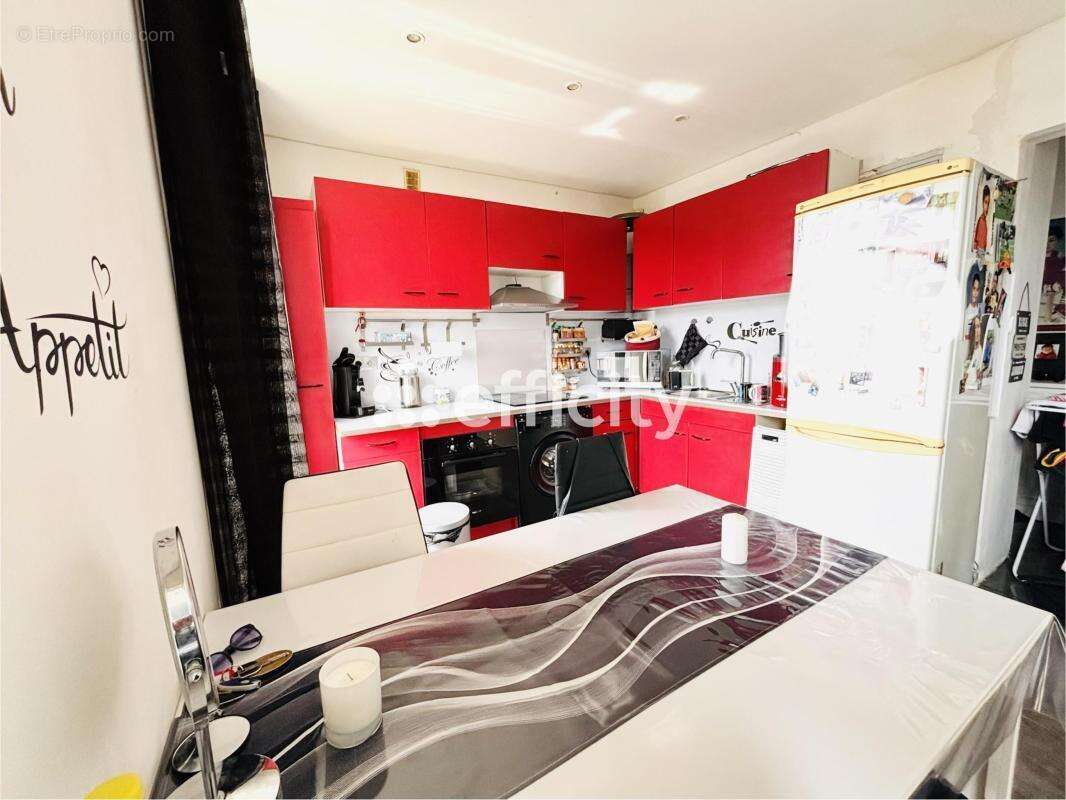 Appartement à MARSEILLE-9E