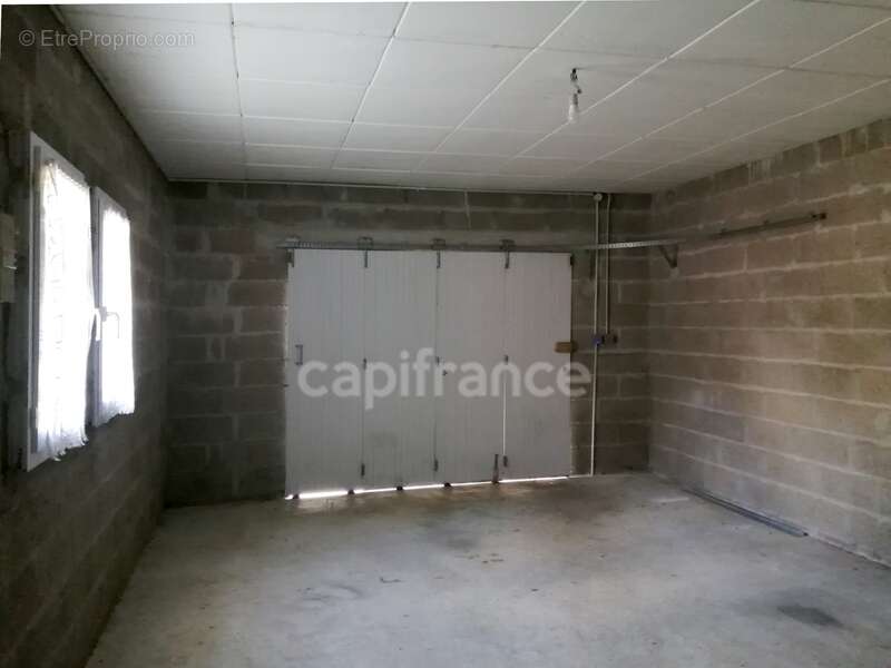 Maison à SAINT-CYR-SUR-LOIRE