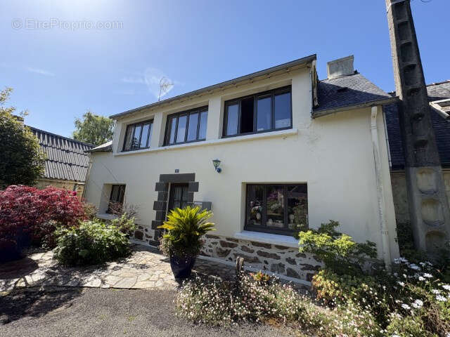 Maison à LE FAOU