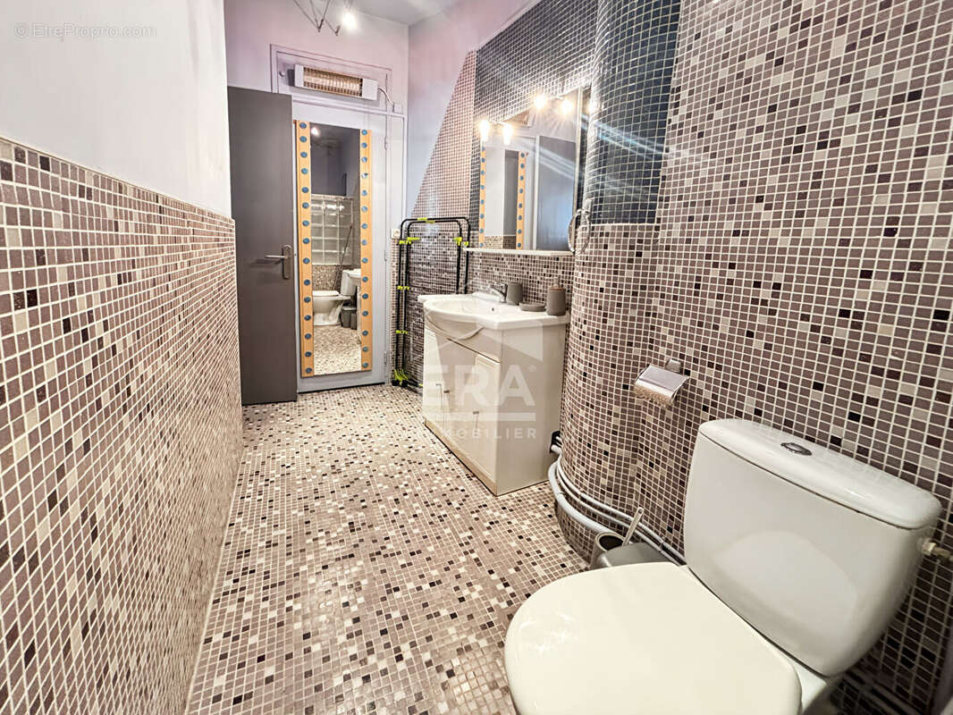 Appartement à MARSEILLE-1E