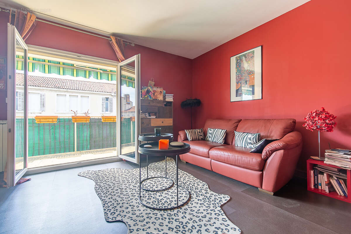 Appartement à MARSEILLE-6E