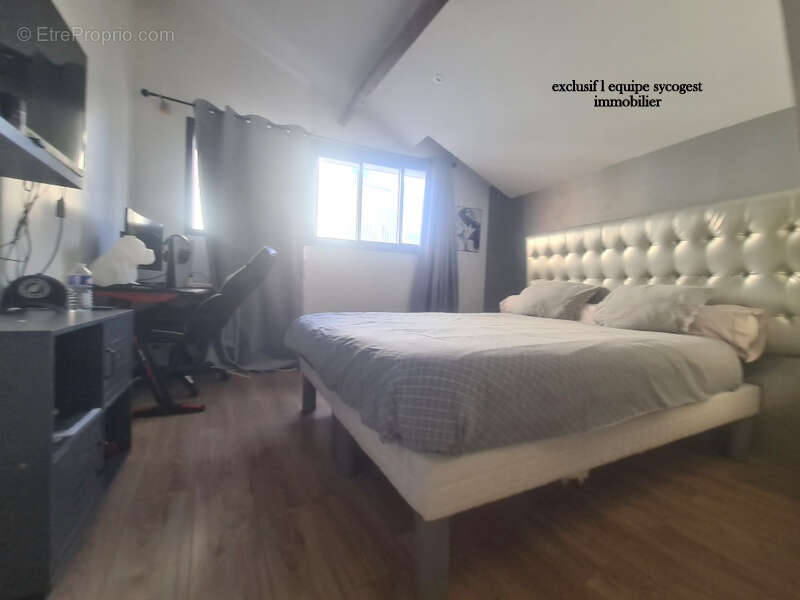 Maison à LES LILAS