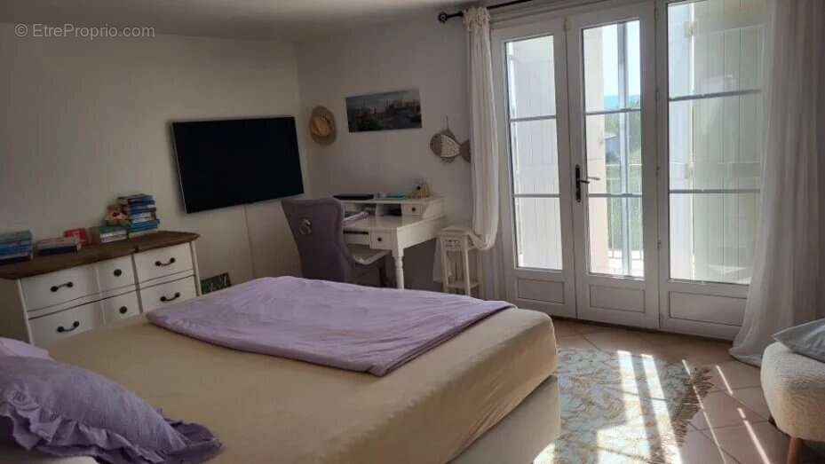 Maison à SAINT-ANTONIN-DU-VAR