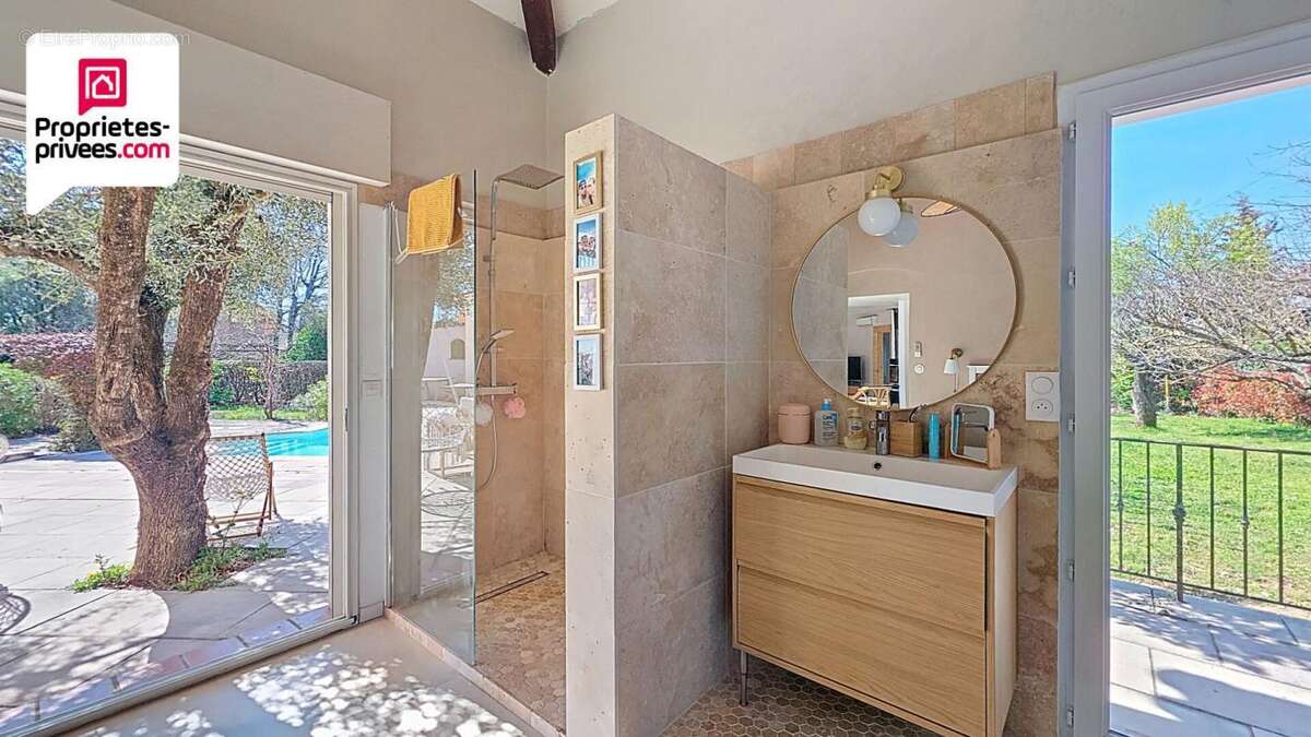 Maison à SAINT-CEZAIRE-SUR-SIAGNE