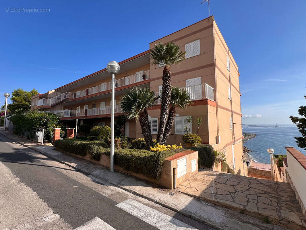 Appartement à BEAULIEU