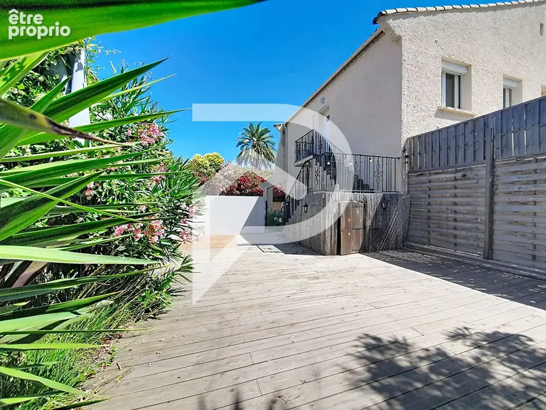 Appartement  T4 80m²  terrasse et parking - photo 2