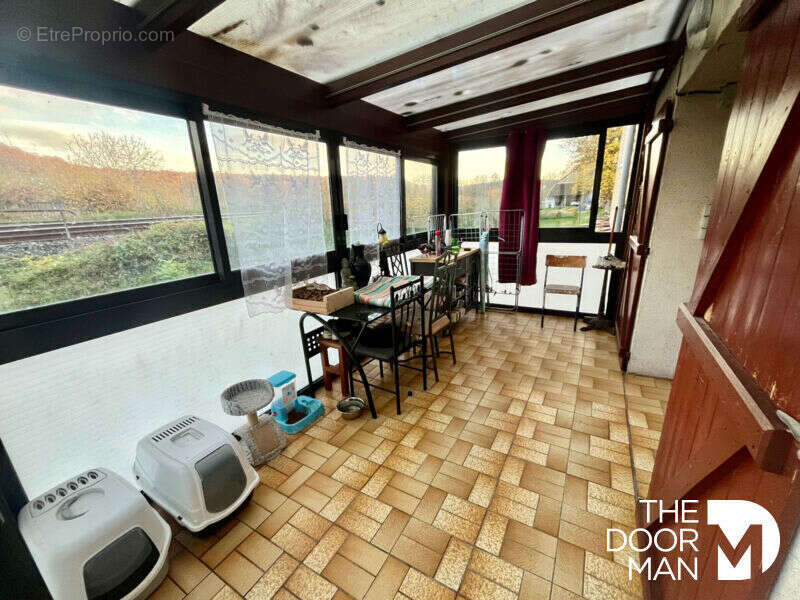 Maison à VESAIGNES-SUR-MARNE