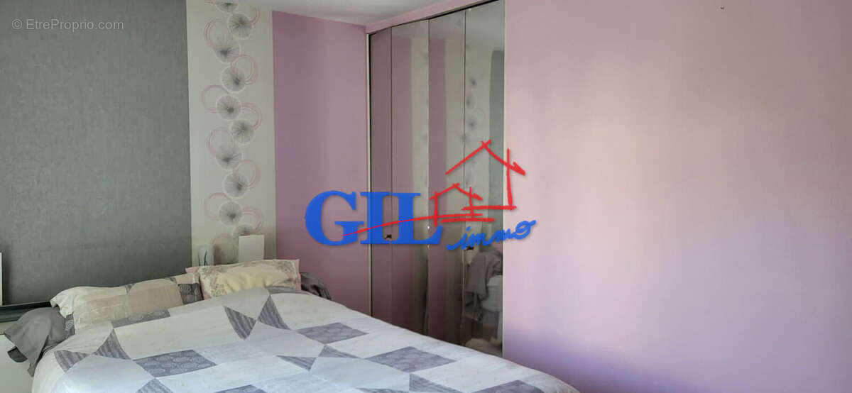 Maison à SAVIGNY-LE-TEMPLE