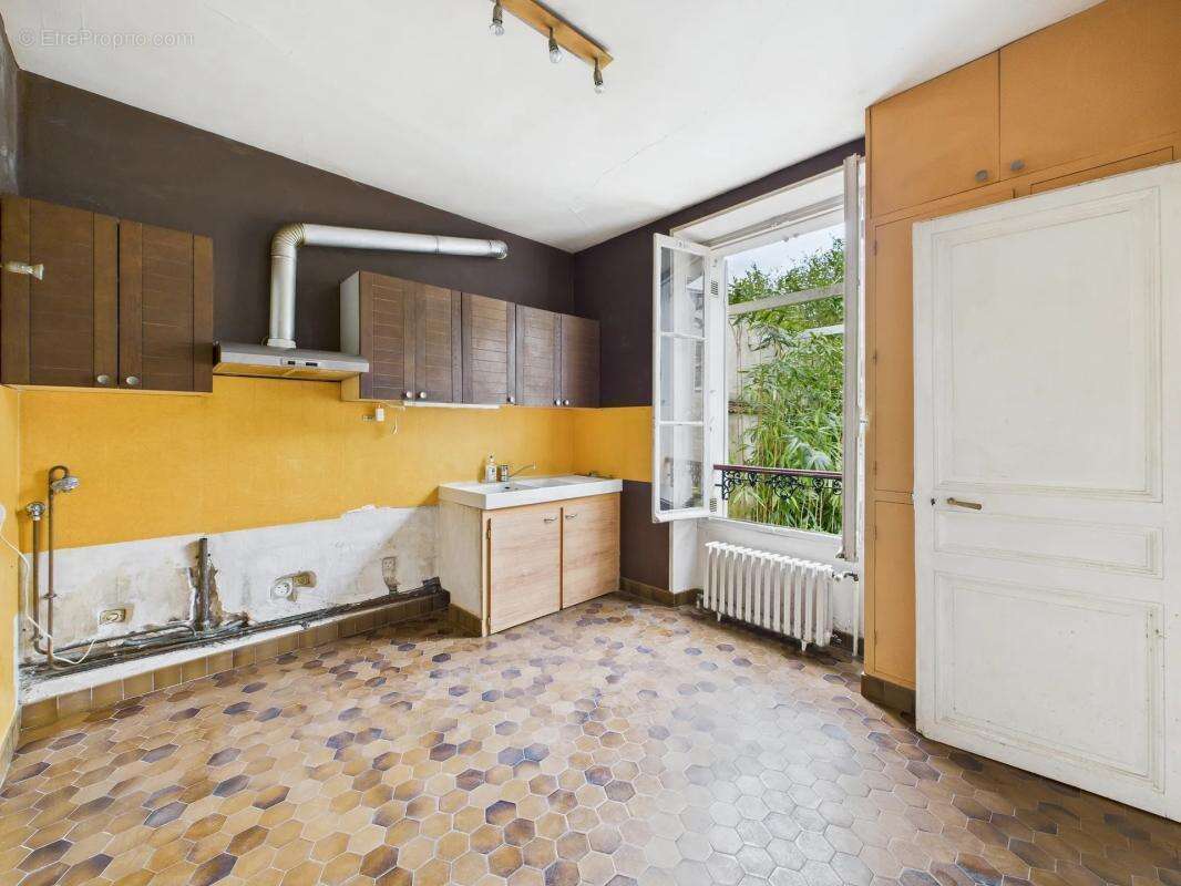 Maison à SAINT-MAUR-DES-FOSSES