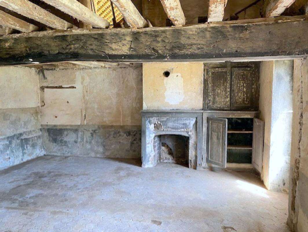 Propriete à vendre 4 pièces Proche de CERISIERS (89) - photo 8