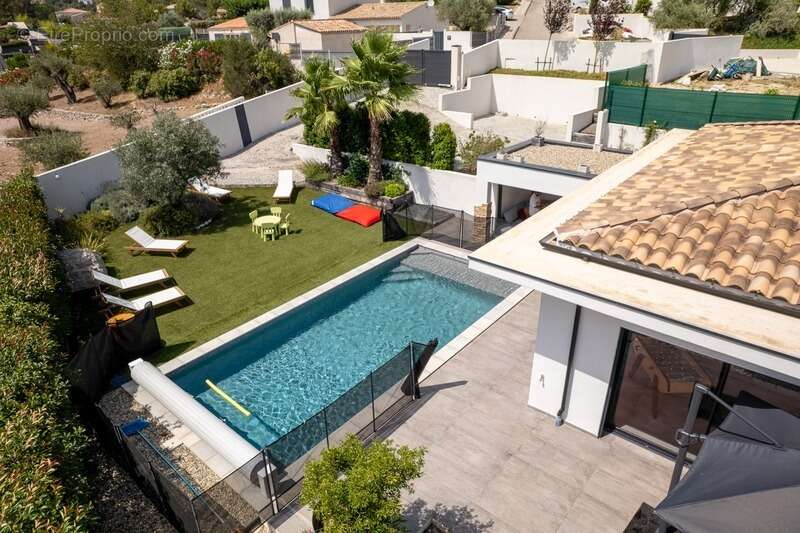 Maison à SOLLIES-TOUCAS