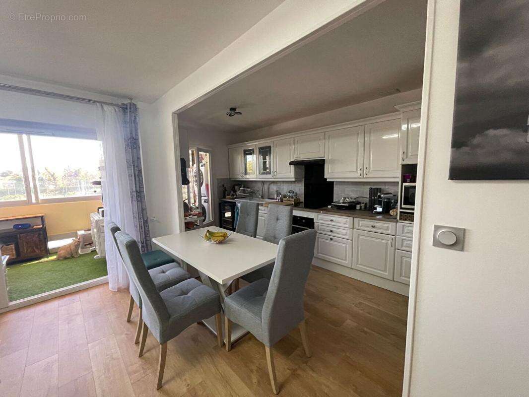 Appartement à MARSEILLE-9E