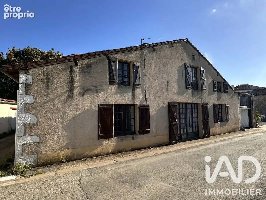 Photo 1 - Maison à LIMALONGES