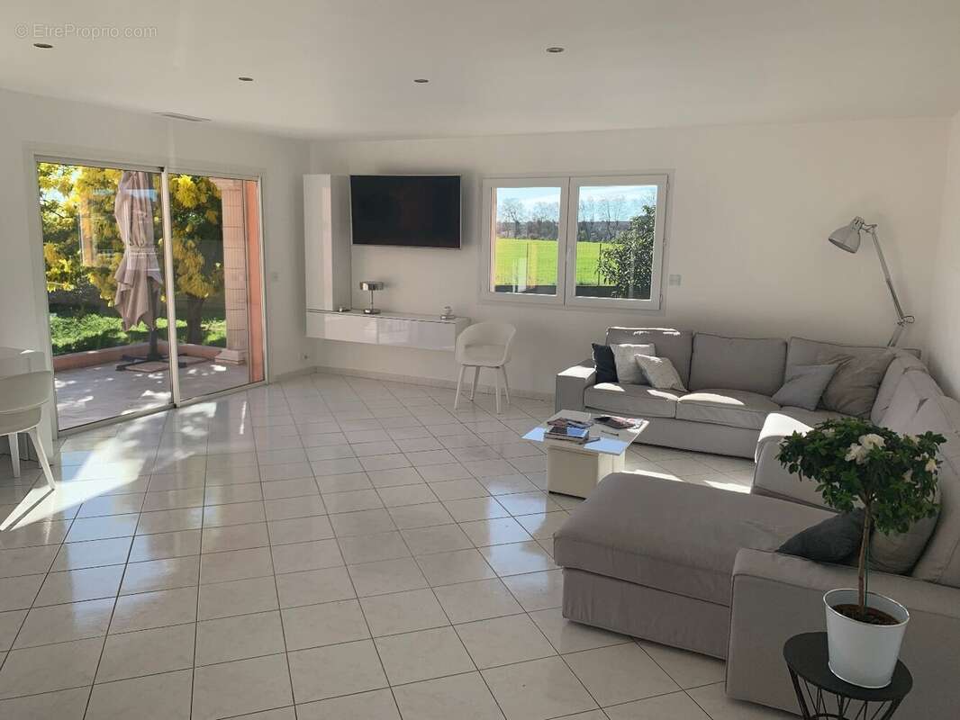 Maison à ESPONDEILHAN