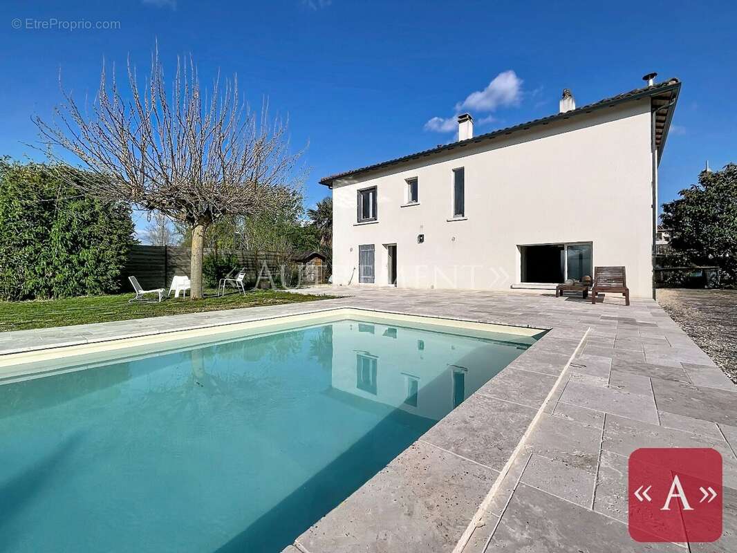 Maison à MONTASTRUC-LA-CONSEILLERE