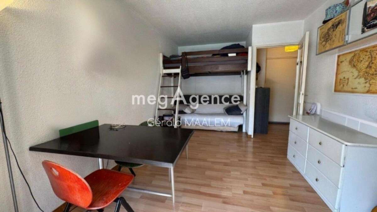 Studio de 23m² avec cave et parking à Saint Raphaël - photo 2