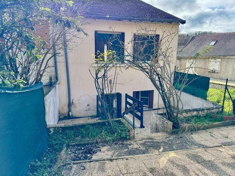 Maison à TERRASSON-LAVILLEDIEU