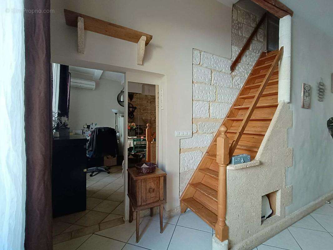 Appartement Duplex Istres 4 pièce(s) Spacieux - photo 9