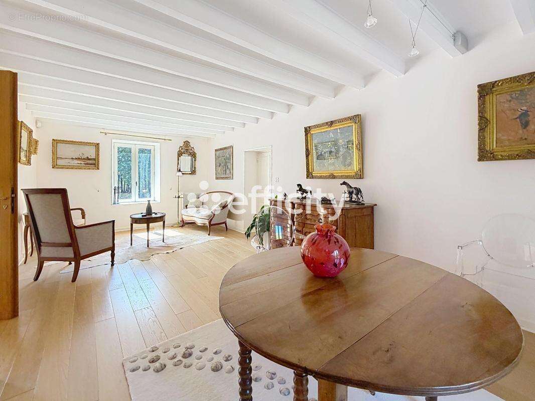 Maison 380 m² à Courpiere  - photo 9