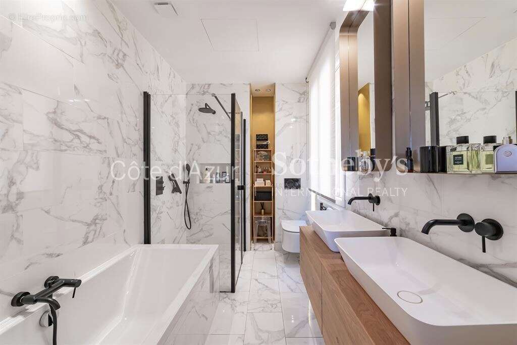 Nice Carré d'Or, appartement Belle Époque de 146 m² avec 4 chambres sur le boulevard Victor Hugo - photo 12