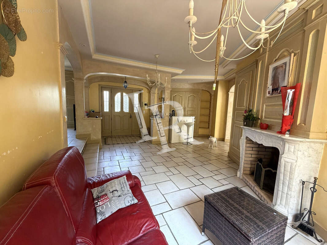 Maison 260 m² à Le Puy-En-Velay  - photo 5