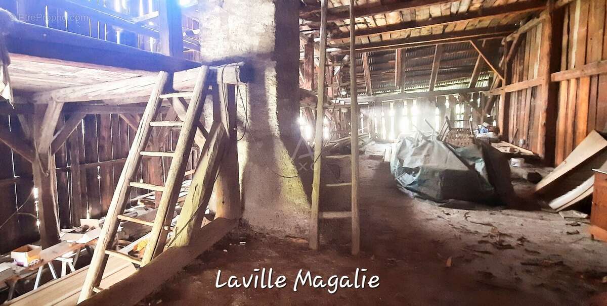 Maison à CEVINS