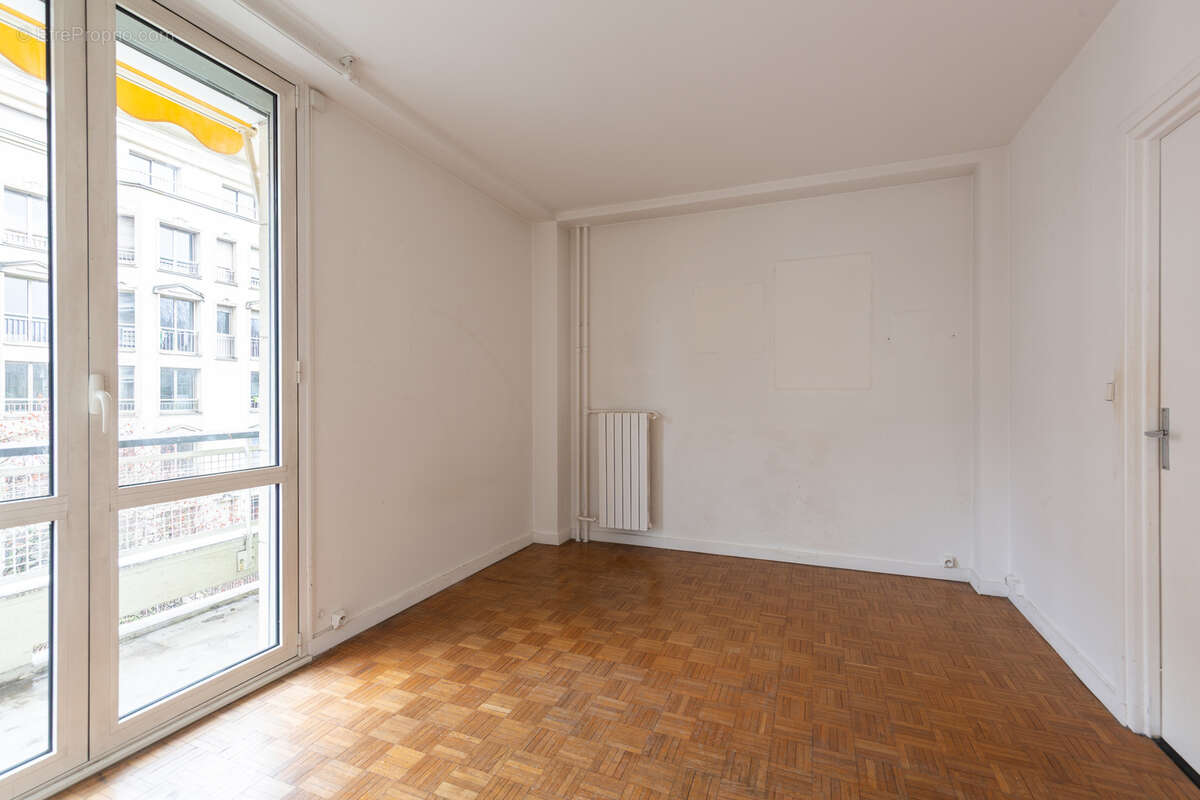 Appartement à PARIS-12E