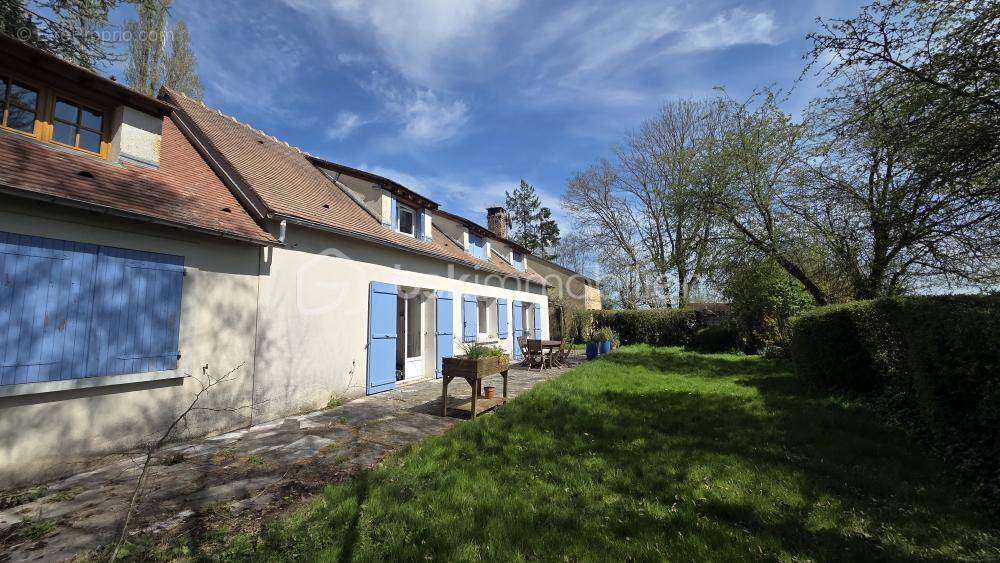 Maison à VILLIERS-SAINT-GEORGES