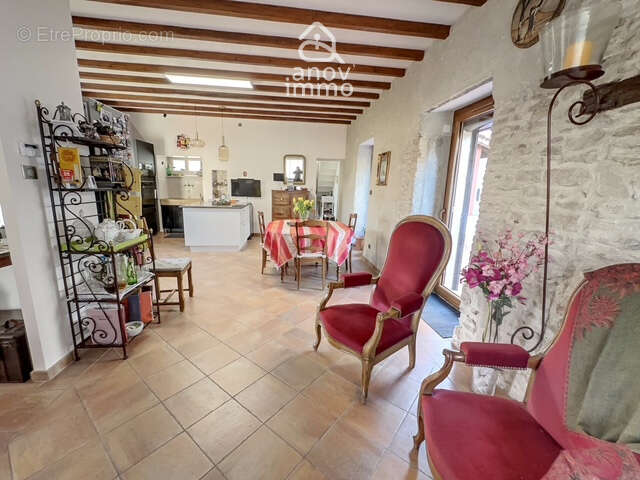 Maison à SAINT-ROMAIN-DE-JALIONAS