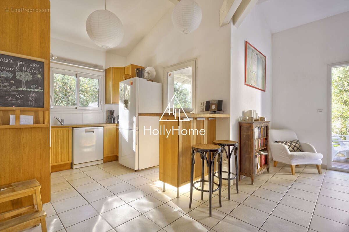 Maison 125 m² à La Teste-De-Buch  - photo 9