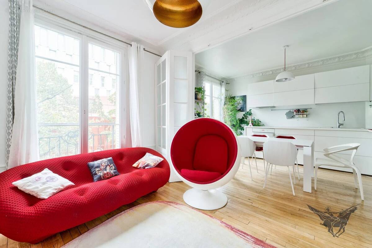 Appartement à PARIS-20E