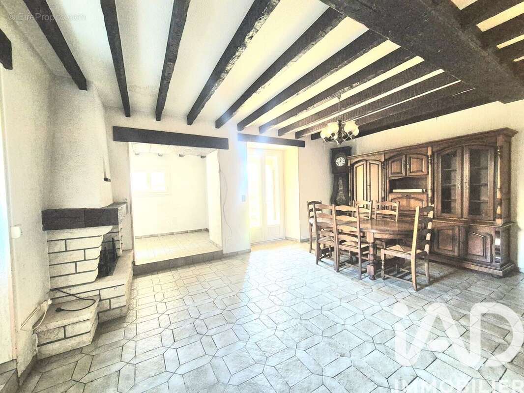 Photo 3 - Maison à JUGEALS-NAZARETH