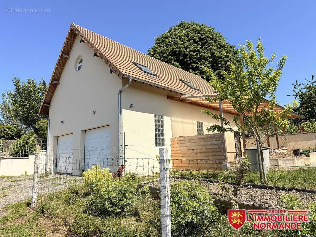 Maison à CHAMBRAY