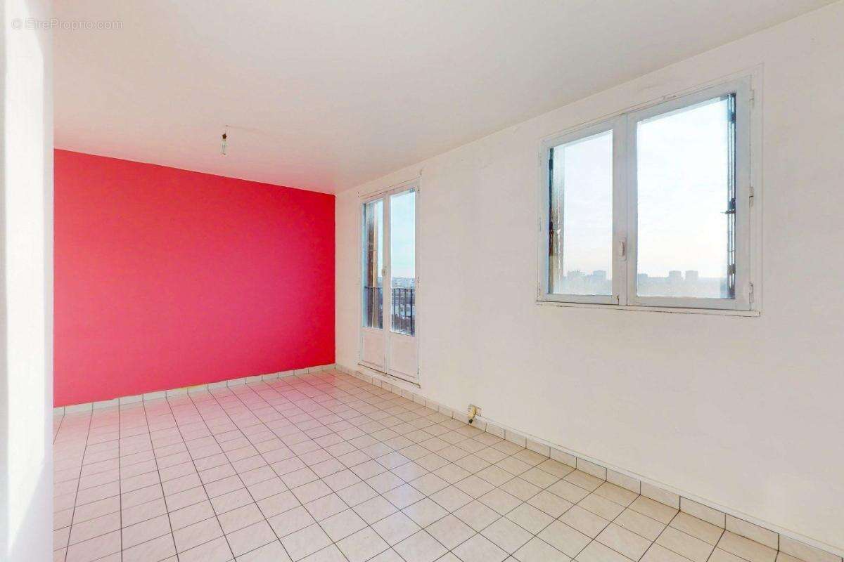 Appartement à EPINAY-SUR-SEINE