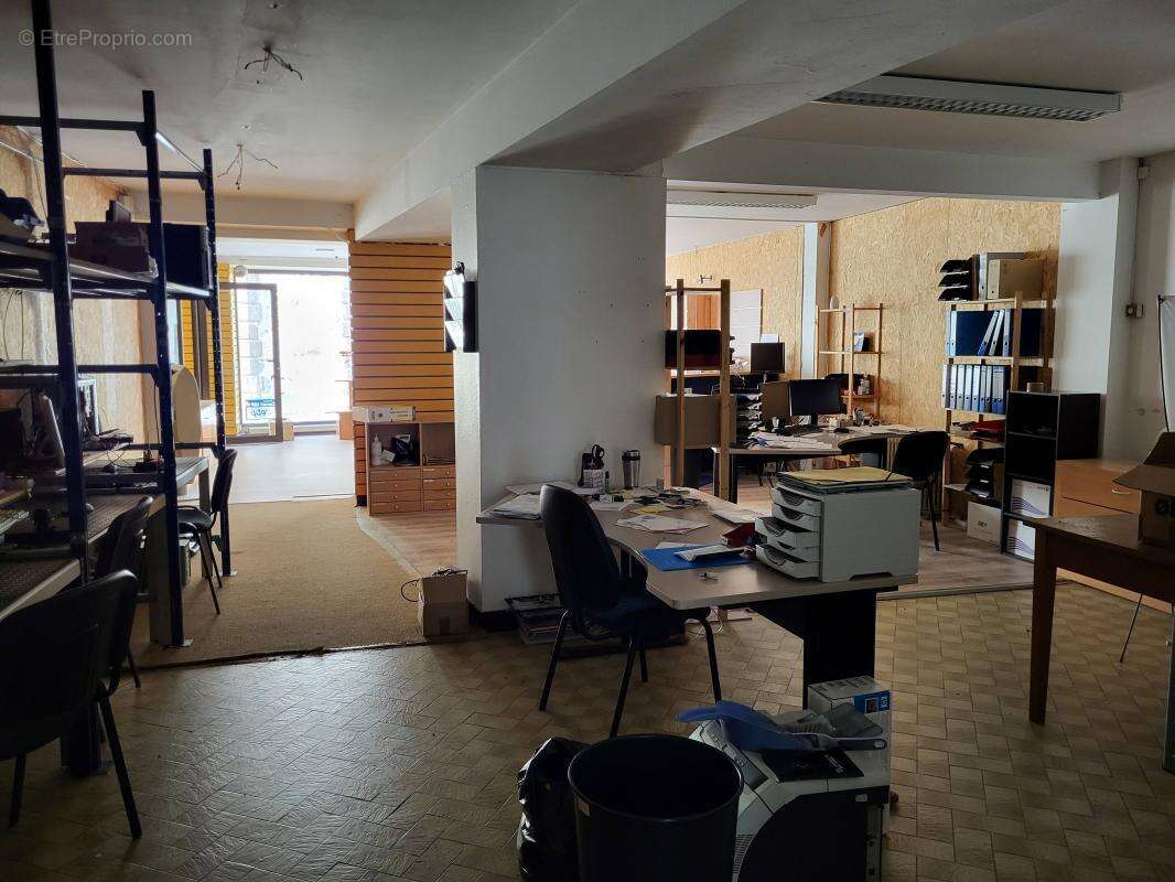 Commerce à MONDOUBLEAU