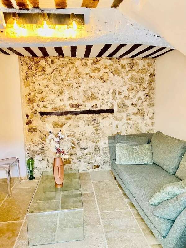 Appartement à VALBONNE