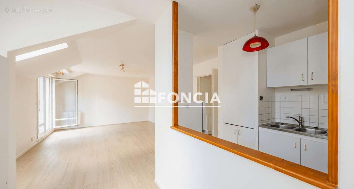 Appartement à CHARTRES-DE-BRETAGNE