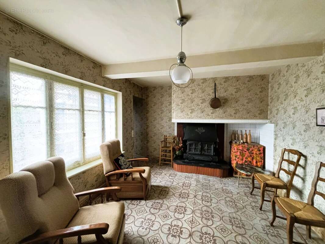 Maison à FELINES-MINERVOIS