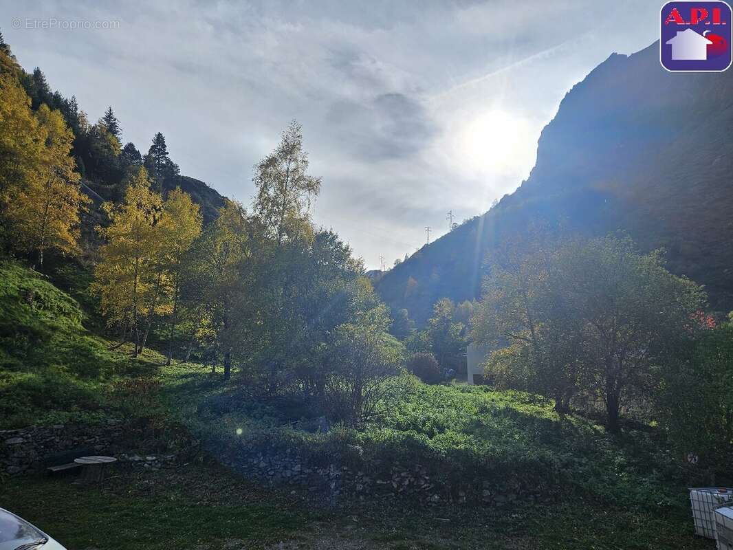 Appartement à AX-LES-THERMES