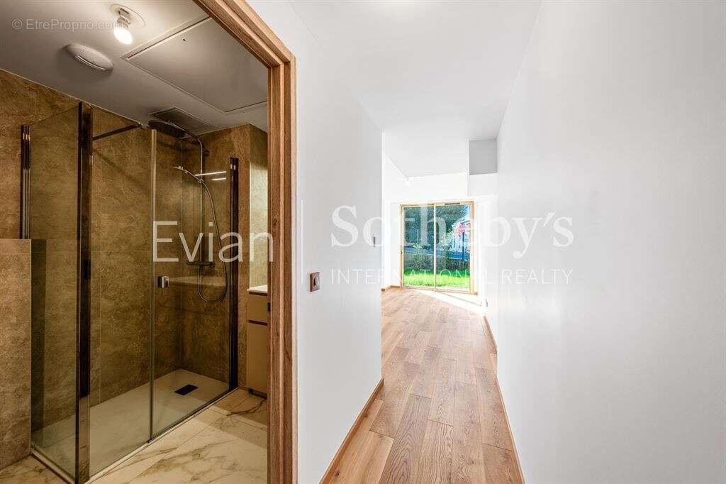 Appartement à EVIAN-LES-BAINS
