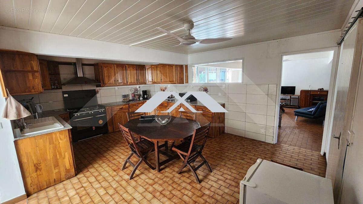 Maison 126 m² à Saint-Joseph  - photo 3