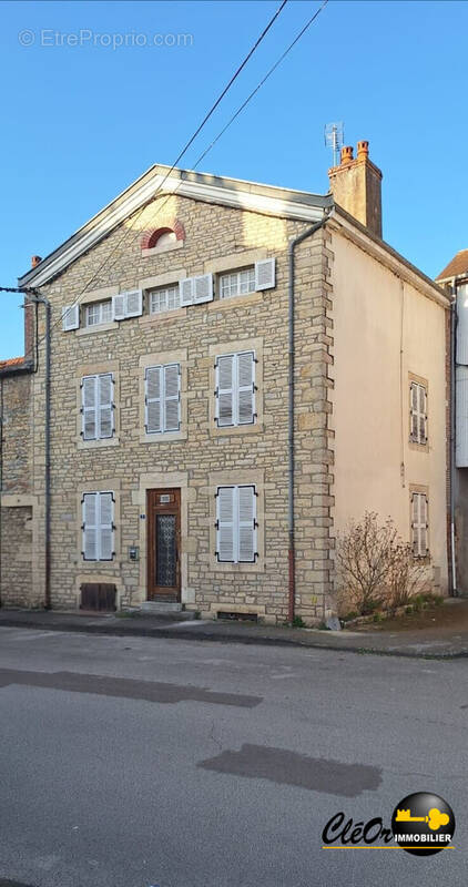 Maison à SAINT-JEAN-DE-LOSNE