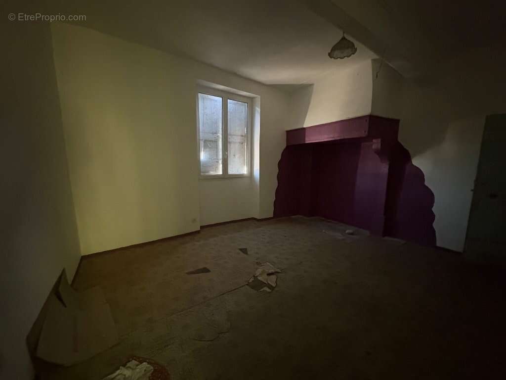 Terrain à SAINT-CHAMOND